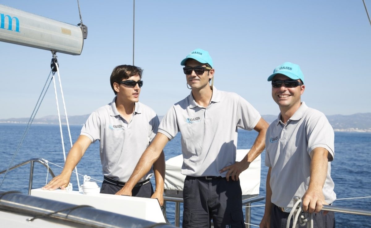 Oasis-Katamaran-Mallorca-01a Charter Boote Yachten mieten Mallorca balearblue