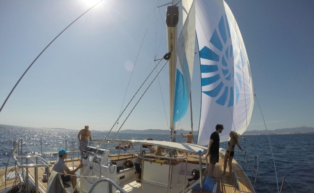 Oasis-Katamaran-Mallorca-05a Charter Boote Yachten mieten Mallorca balearblue