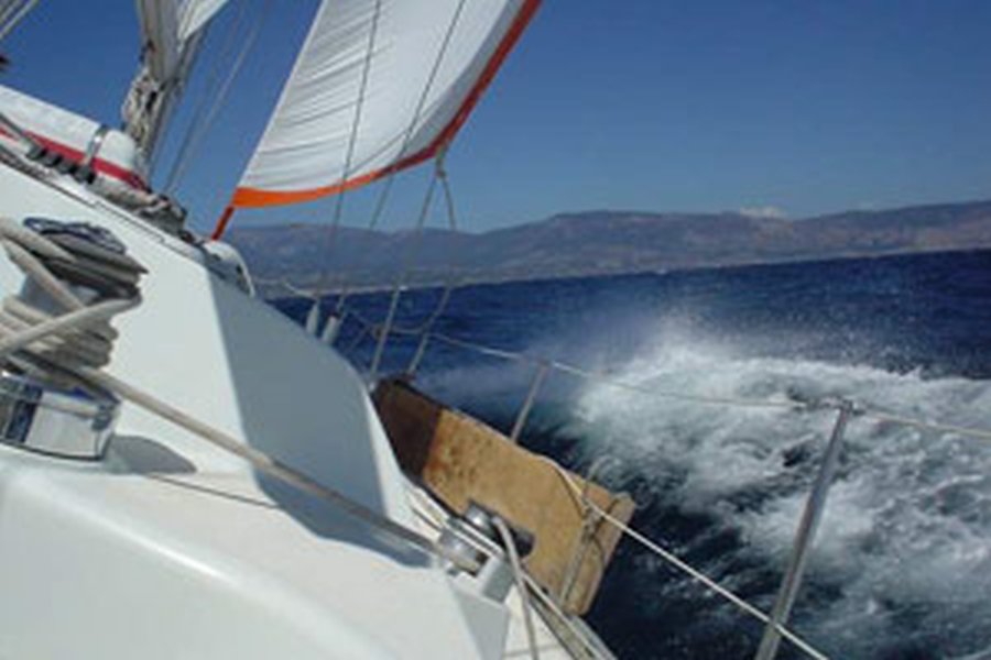 Segelevents Mallorca Katamaran Charter Mallorca Segeltörn Charter Mallorca Segelspass Mallorca Daycharter Tagestörn Tagescharter Bootsausflug Event Incentive Mallorca Betriebsausflug